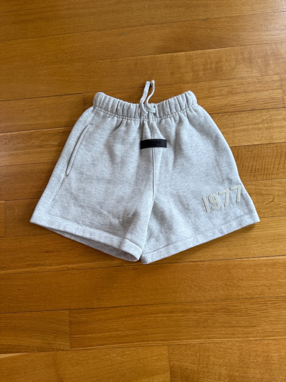 Essentials Light Gray Kids Sweat Shorts with 1977 Patch